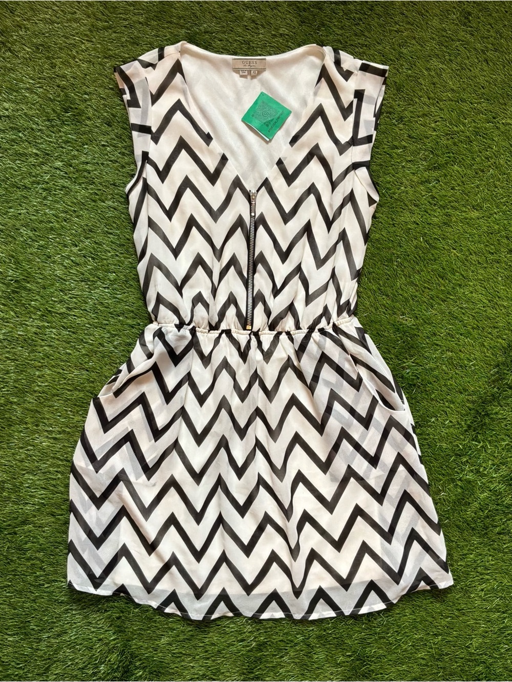 Guess Black White Chevron Zip Front Mini Dress Size XS